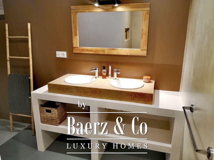 Image No.7-5 Bed Villa for sale