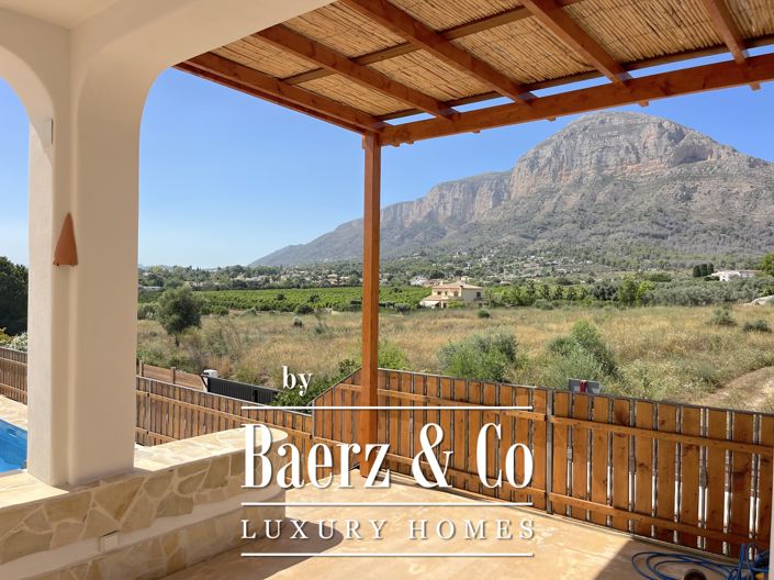 Image No.9-5 Bed Villa for sale