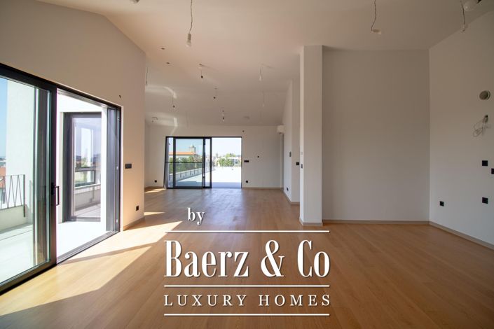 Image No.1-3 Bed Apartment for sale