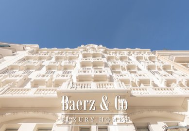 1 - Saint-Raphael, Flat