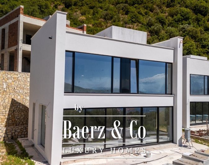 Image No.1-Villa de 2 chambres à vendre à Herceg Novi