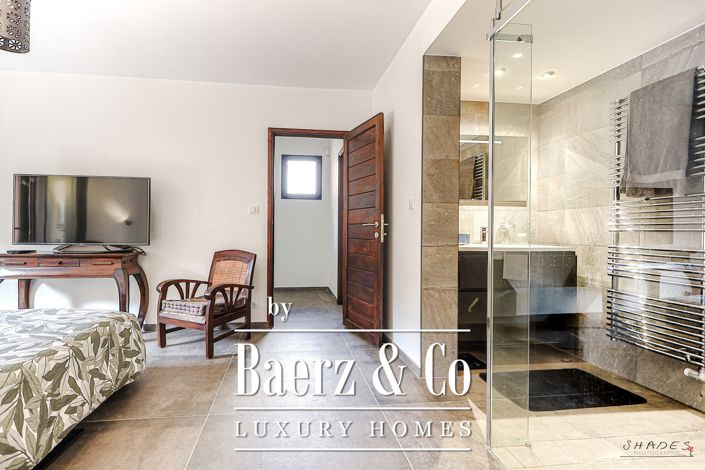 Image No.5-Villa de 4 chambres à vendre à La Londe-les-Maures