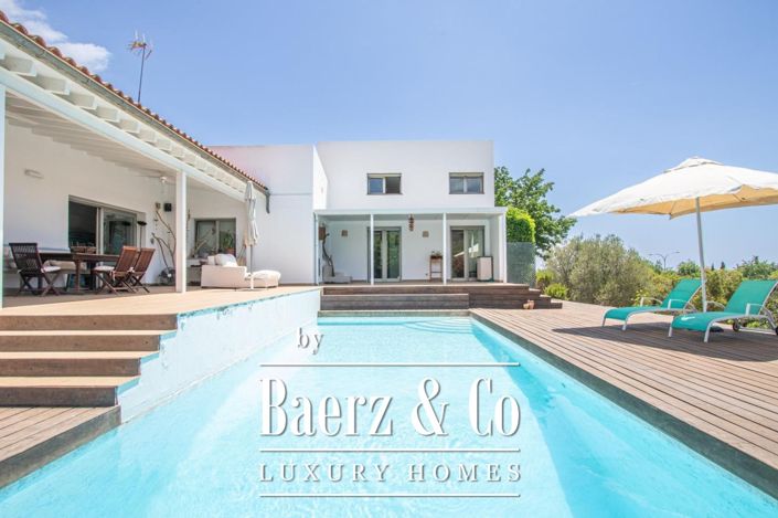Image No.1-4 Bed Villa for sale