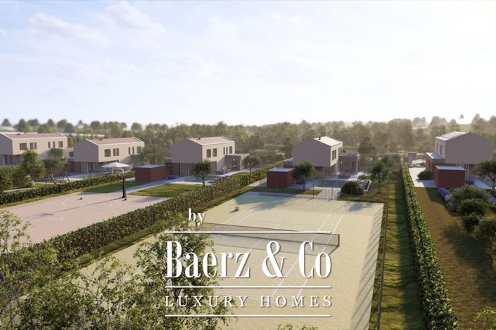 Image No.1-4 Bed Villa for sale