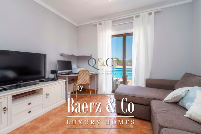 Image No.14-3 Bed Villa for sale