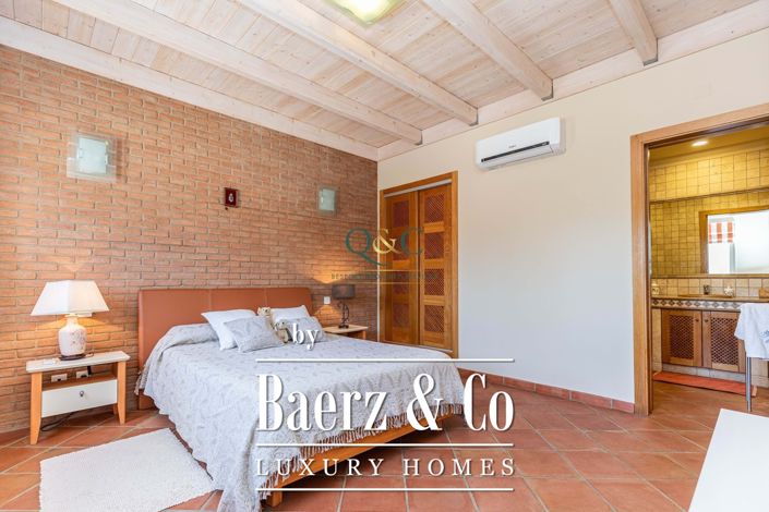 Image No.8-3 Bed Villa for sale