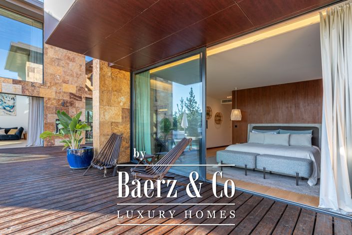 Image No.20-4 Bed House for sale