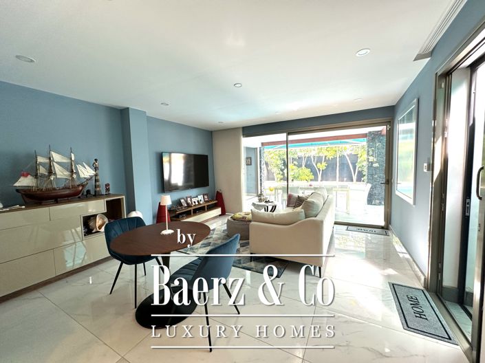 Image No.12-4 Bed Property for sale