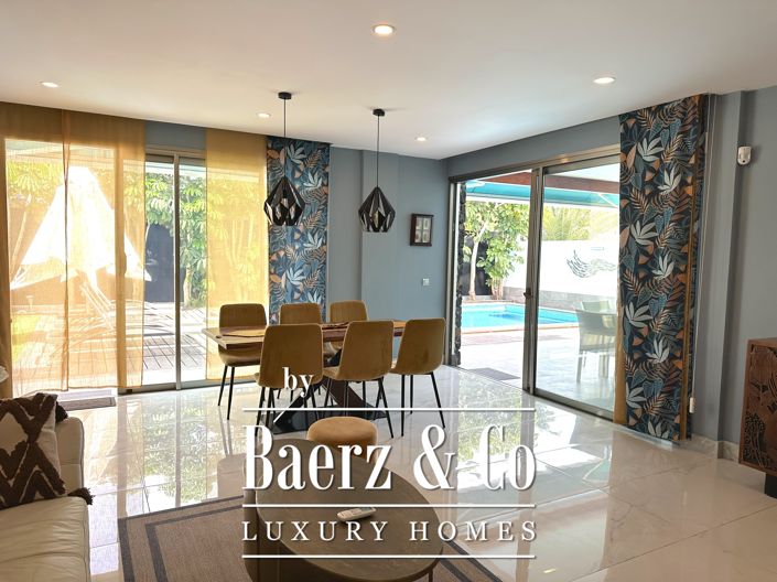 Image No.2-4 Bed Property for sale