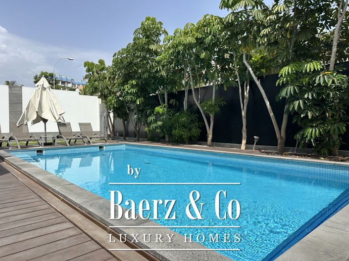 Image No.2-4 Bed Property for sale