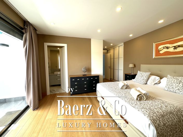 Image No.27-4 Bed Property for sale