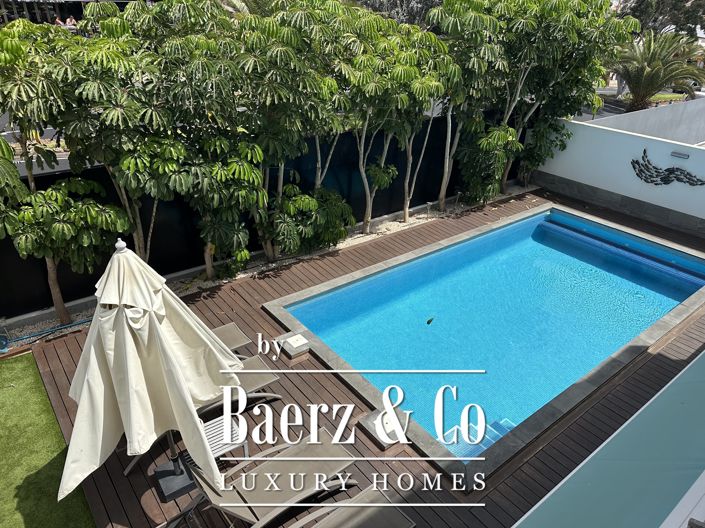 Image No.30-4 Bed Property for sale