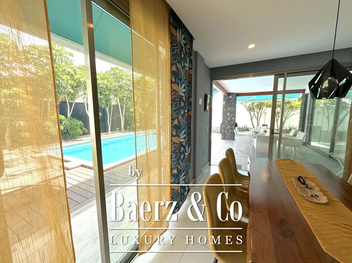 Image No.4-4 Bed Property for sale