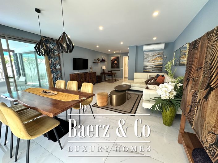 Image No.9-4 Bed Property for sale