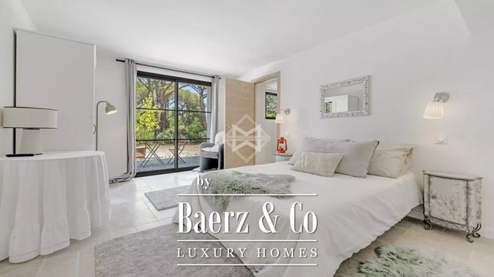 Image No.13-6 Bed Villa for sale