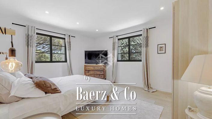 Image No.17-6 Bed Villa for sale