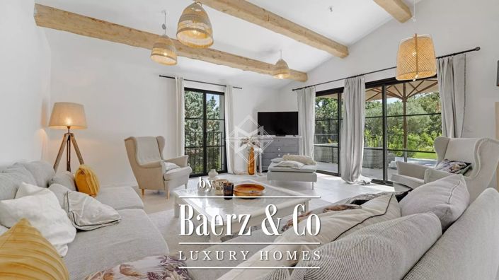 Image No.9-6 Bed Villa for sale