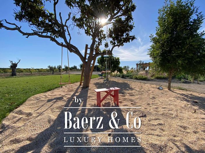 Image No.10-7 Bed Farmhouse for sale