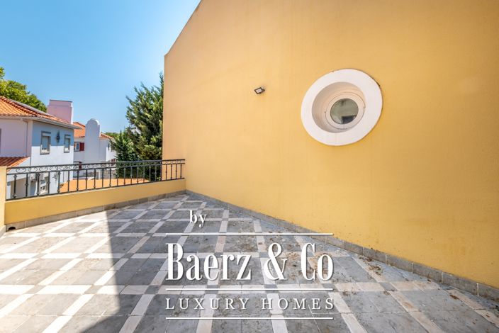 Image No.21-5 Bed House for sale