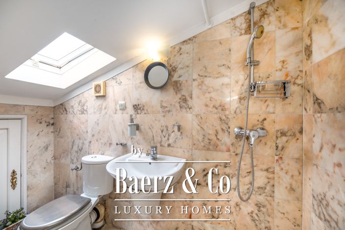 Image No.25-5 Bed House for sale