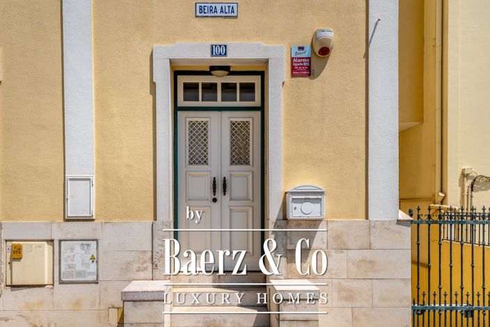 Image No.4-5 Bed House for sale