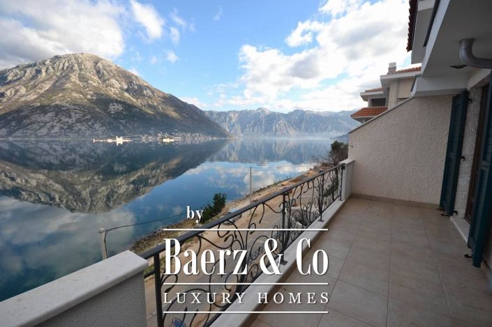 Image No.1-4 Bed Villa for sale