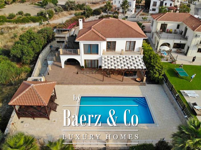 Image No.1-Villa de 4 chambres à vendre à Espagne