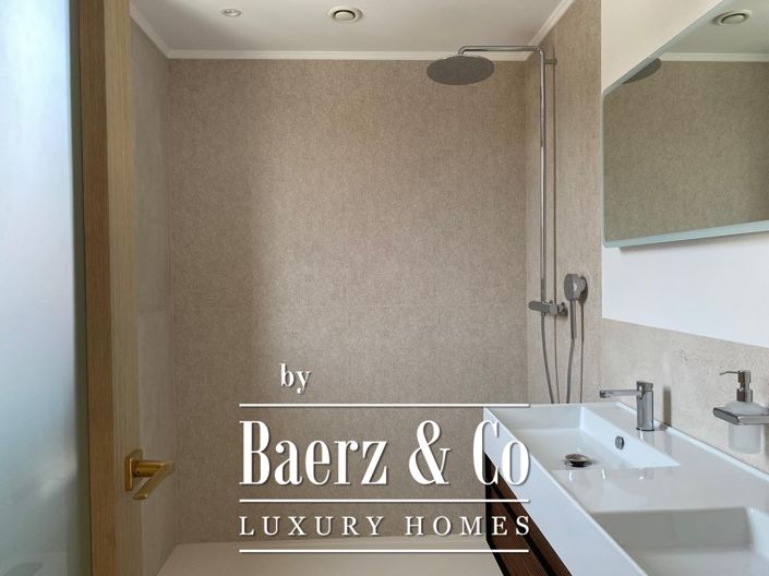 Image No.17-3 Bed Chalet for sale