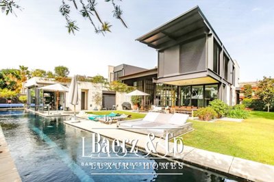 1 - Sitges, Property