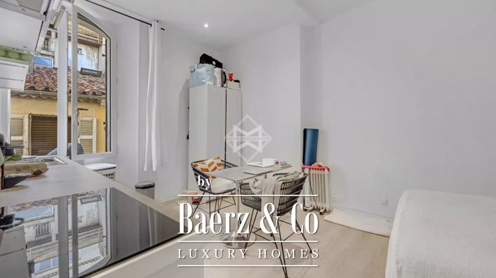 Image No.10-3 Bed Apartment for sale