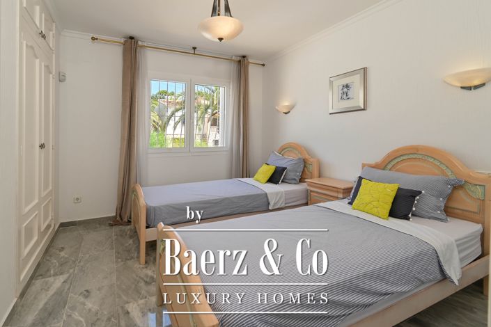 Image No.20-5 Bed Villa for sale