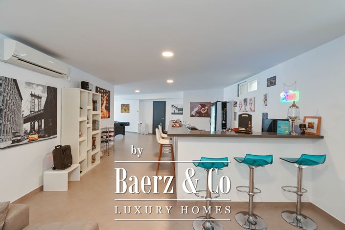 Image No.30-5 Bed Villa for sale