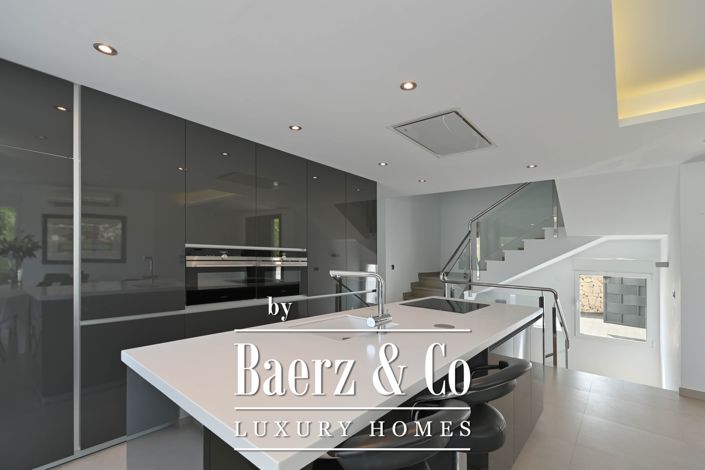 Image No.39-5 Bed Villa for sale