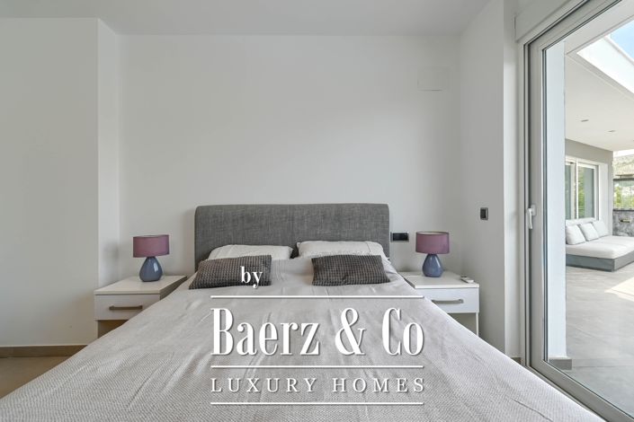 Image No.4-5 Bed Villa for sale