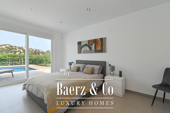 Image No.7-5 Bed Villa for sale