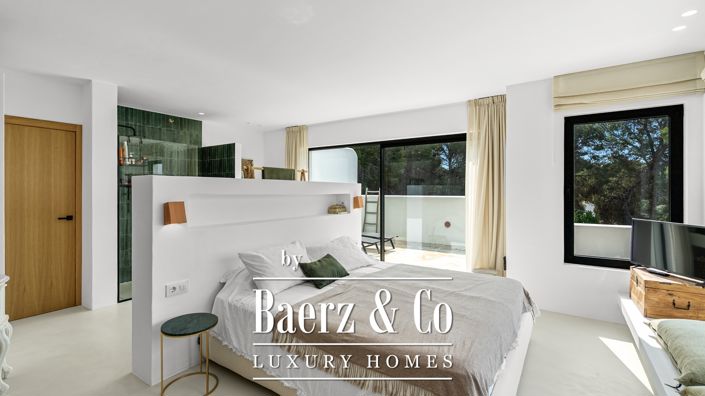 Image No.6-4 Bed Villa for sale