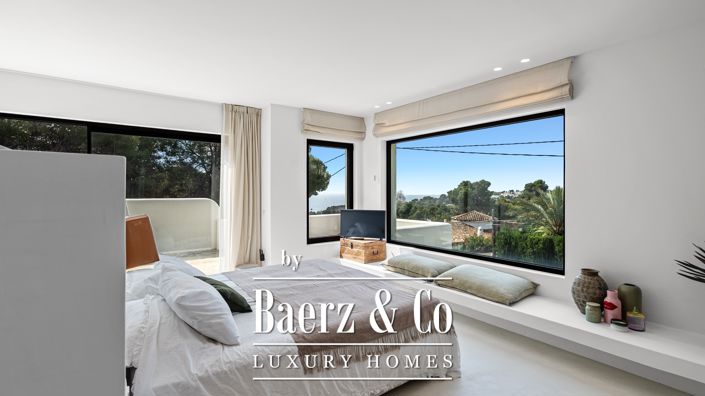 Image No.9-4 Bed Villa for sale