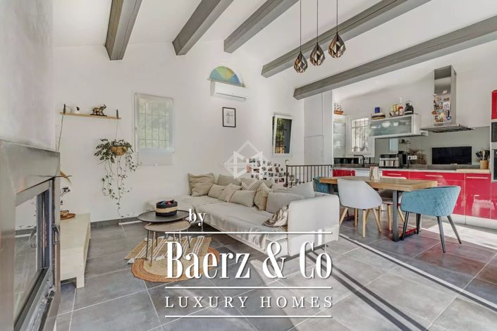 Image No.13-7 Bed Villa for sale