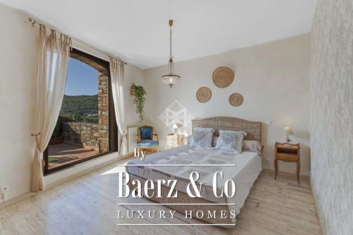 Image No.16-7 Bed Villa for sale