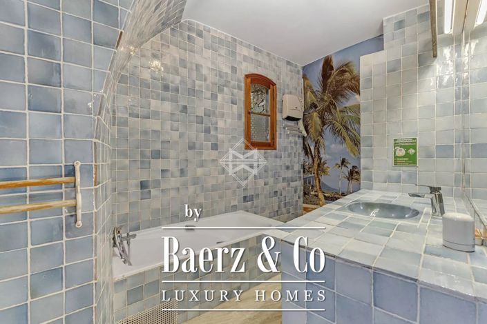 Image No.18-7 Bed Villa for sale