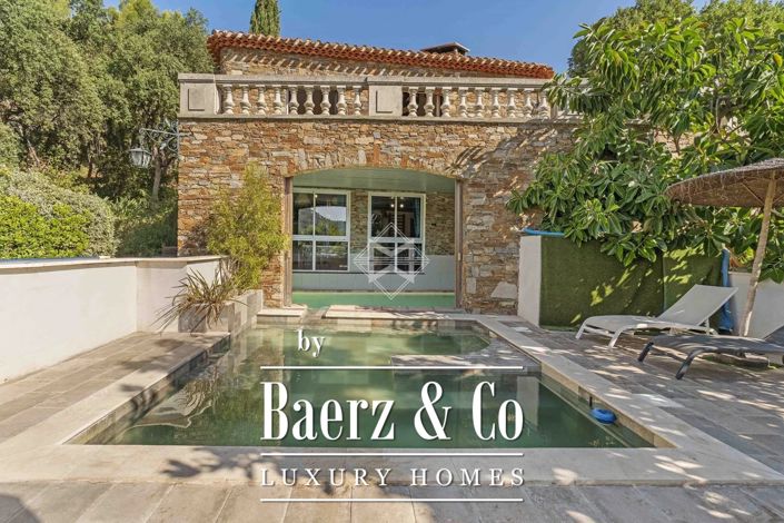 Image No.7-7 Bed Villa for sale