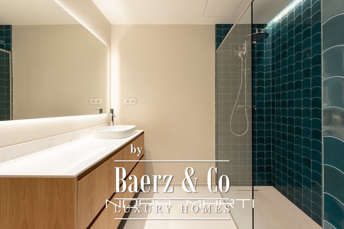 Image No.29-4 Bed Apartment for sale