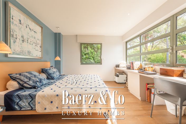 Image No.10-4 Bed House for sale