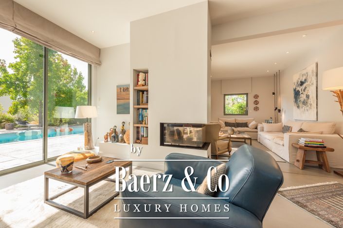 Image No.16-4 Bed House for sale