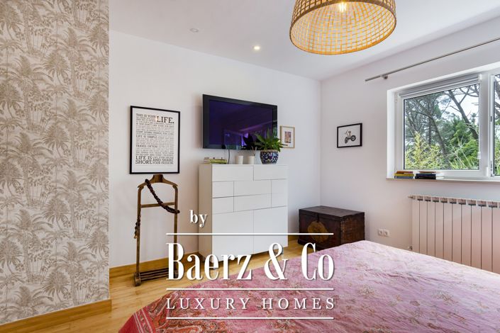 Image No.11-5 Bed House for sale