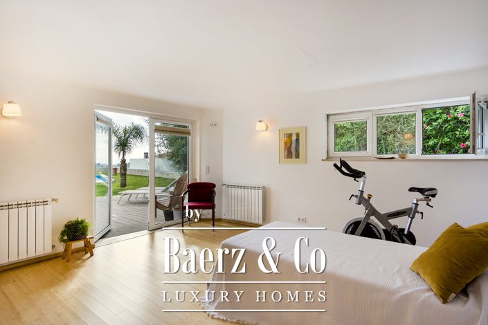 Image No.12-5 Bed House for sale