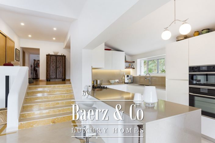 Image No.13-5 Bed House for sale