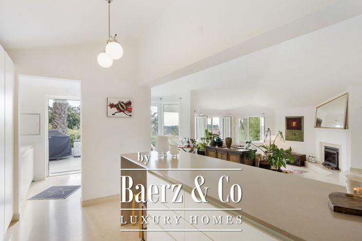 Image No.15-5 Bed House for sale