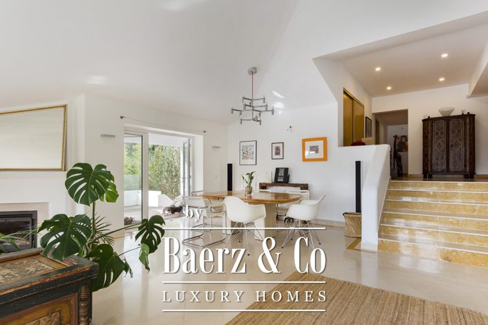 Image No.5-5 Bed House for sale