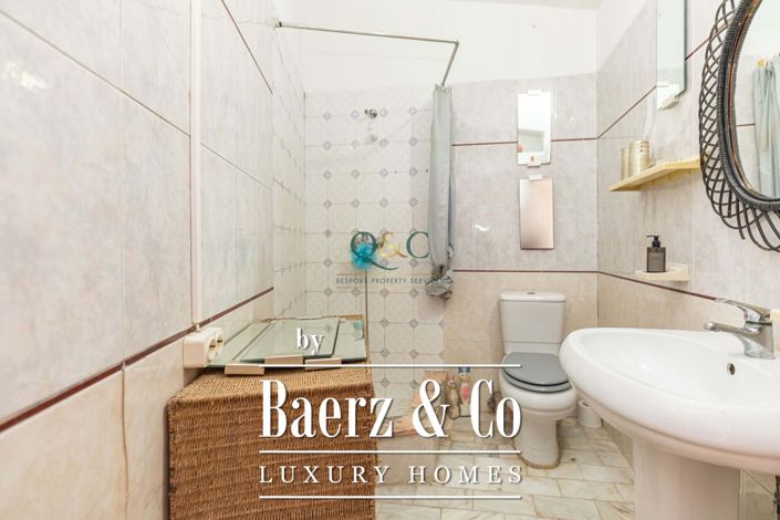 Image No.32-4 Bed Villa for sale